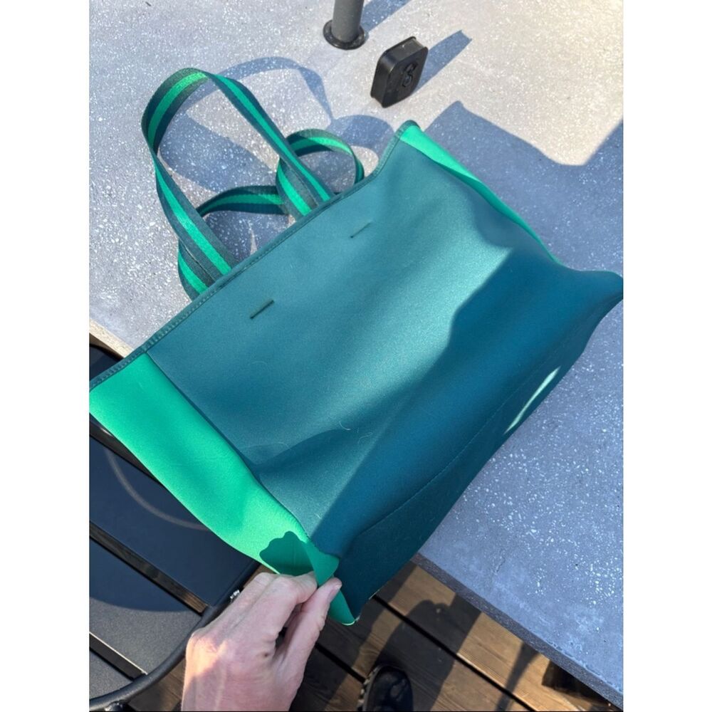 SummerSalt Green Two-Tone Everyday Tote Bag - Picture 7 of 12